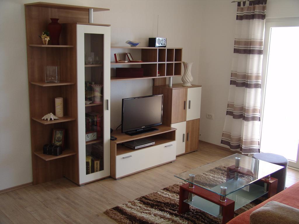 Apartment Davor Gradac  Habitación foto